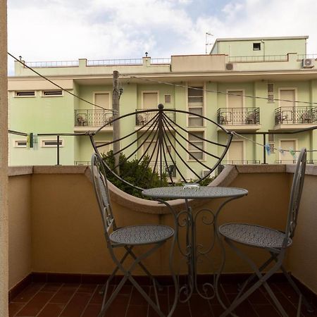 Hotel River Fronte Mare Con Piscina Rimini Dış mekan fotoğraf