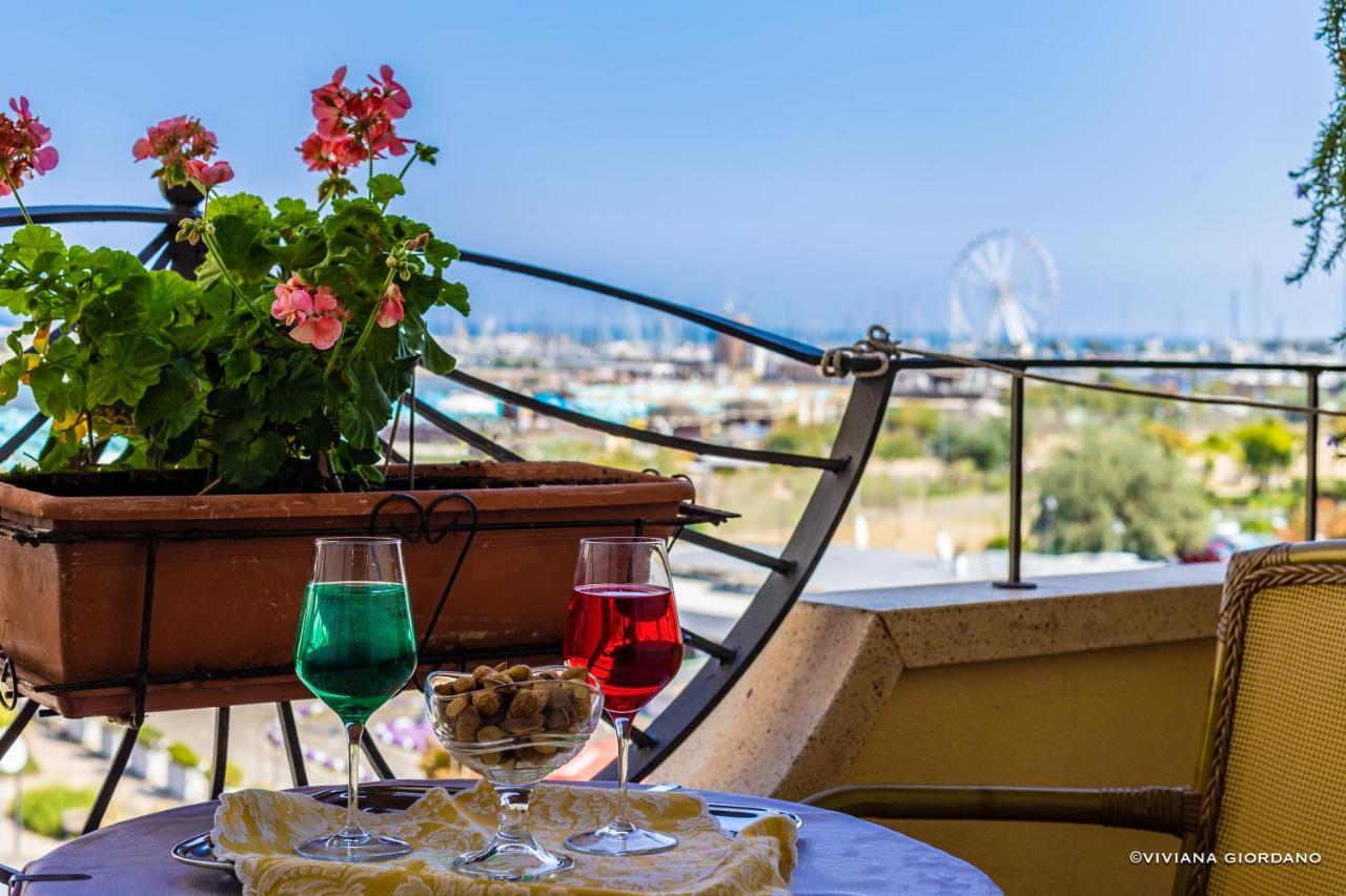 Hotel River Fronte Mare Con Piscina Rimini Dış mekan fotoğraf